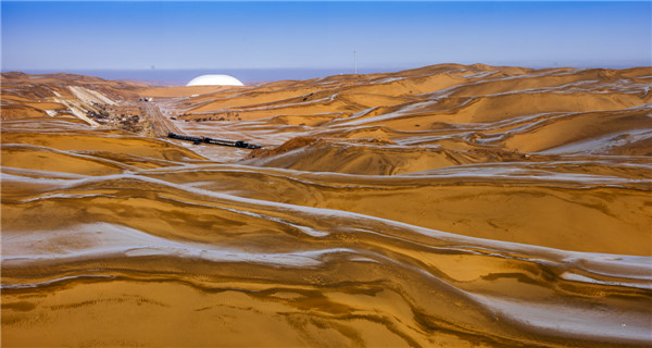 响沙湾,沙漠,度假地,景区,旅游,图片,照片,摄影,内蒙古响沙湾,内蒙古旅游,鄂尔多斯市旅游,莲花酒店,莲花度假酒店,莲沙度假岛,福沙度假岛,悦沙休闲岛,仙沙休闲岛,一粒沙度假村,在线预订,预定,旅行社,AAAAA,5A级旅游景区,库布齐,库布其沙漠,库布其旅游