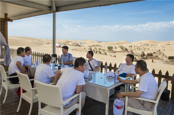 响沙湾,沙漠,度假地,景区,旅游,图片,照片,摄影,内蒙古响沙湾,内蒙古旅游,鄂尔多斯市旅游,莲花酒店,莲花度假酒店,莲沙度假岛,福沙度假岛,悦沙休闲岛,仙沙休闲岛,一粒沙度假村,在线预订,预定,旅行社,AAAAA,5A级旅游景区,库布齐,库布其沙漠,库布其旅游