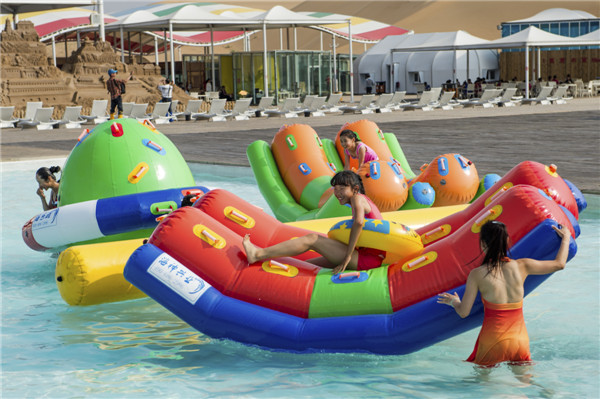 响沙湾,沙漠,度假地,景区,旅游,图片,照片,摄影,内蒙古响沙湾,内蒙古旅游,鄂尔多斯市旅游,莲花酒店,莲花度假酒店,莲沙度假岛,福沙度假岛,悦沙休闲岛,仙沙休闲岛,一粒沙度假村,在线预订,预定,旅行社,AAAAA,5A级旅游景区,库布齐,库布其沙漠,库布其旅游