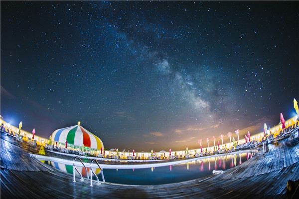 响沙湾,沙漠,度假地,景区,旅游,图片,照片,摄影,内蒙古响沙湾,内蒙古旅游,鄂尔多斯市旅游,莲花酒店,莲花度假酒店,莲沙度假岛,福沙度假岛,悦沙休闲岛,仙沙休闲岛,一粒沙度假村,在线预订,预定,旅行社,AAAAA,5A级旅游景区,库布齐,库布其沙漠,库布其旅游