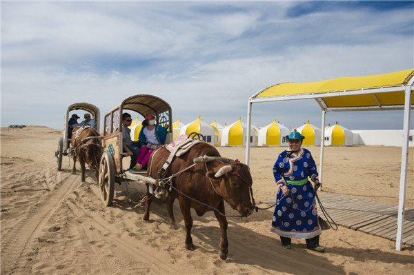 响沙湾,沙漠,度假地,景区,旅游,图片,照片,摄影,内蒙古响沙湾,内蒙古旅游,鄂尔多斯市旅游,莲花酒店,莲花度假酒店,莲沙度假岛,福沙度假岛,悦沙休闲岛,仙沙休闲岛,一粒沙度假村,在线预订,预定,旅行社,AAAAA,5A级旅游景区,库布齐,库布其沙漠,库布其旅游