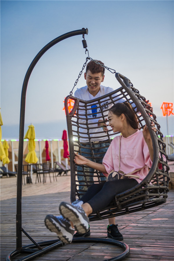 响沙湾,沙漠,度假地,景区,旅游,图片,照片,摄影,内蒙古响沙湾,内蒙古旅游,鄂尔多斯市旅游,莲花酒店,莲花度假酒店,莲沙度假岛,福沙度假岛,悦沙休闲岛,仙沙休闲岛,一粒沙度假村,在线预订,预定,旅行社,AAAAA,5A级旅游景区,库布齐,库布其沙漠,库布其旅游