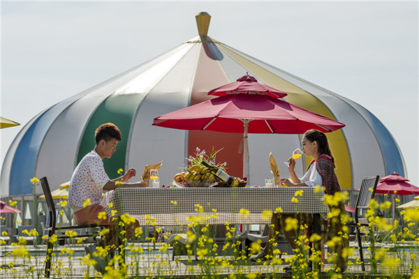 响沙湾,沙漠,度假地,景区,旅游,图片,照片,摄影,内蒙古响沙湾,内蒙古旅游,鄂尔多斯市旅游,莲花酒店,莲花度假酒店,莲沙度假岛,福沙度假岛,悦沙休闲岛,仙沙休闲岛,一粒沙度假村,在线预订,预定,旅行社,AAAAA,5A级旅游景区,库布齐,库布其沙漠,库布其旅游