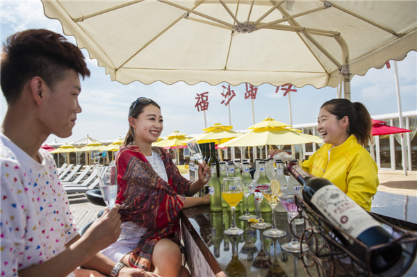响沙湾,沙漠,度假地,景区,旅游,图片,照片,摄影,内蒙古响沙湾,内蒙古旅游,鄂尔多斯市旅游,莲花酒店,莲花度假酒店,莲沙度假岛,福沙度假岛,悦沙休闲岛,仙沙休闲岛,一粒沙度假村,在线预订,预定,旅行社,AAAAA,5A级旅游景区,库布齐,库布其沙漠,库布其旅游