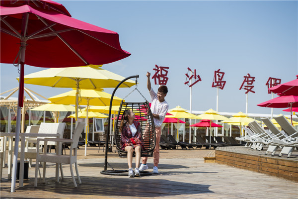 响沙湾,沙漠,度假地,景区,旅游,图片,照片,摄影,内蒙古响沙湾,内蒙古旅游,鄂尔多斯市旅游,莲花酒店,莲花度假酒店,莲沙度假岛,福沙度假岛,悦沙休闲岛,仙沙休闲岛,一粒沙度假村,在线预订,预定,旅行社,AAAAA,5A级旅游景区,库布齐,库布其沙漠,库布其旅游