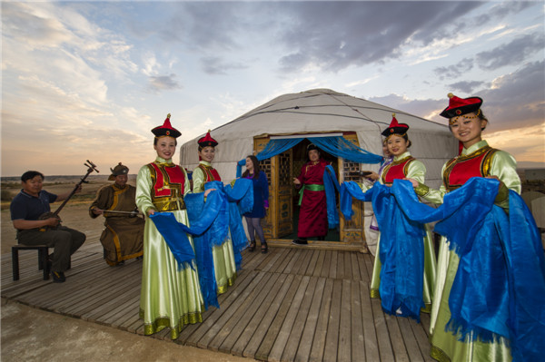 响沙湾,沙漠,度假地,景区,旅游,图片,照片,摄影,内蒙古响沙湾,内蒙古旅游,鄂尔多斯市旅游,莲花酒店,莲花度假酒店,莲沙度假岛,福沙度假岛,悦沙休闲岛,仙沙休闲岛,一粒沙度假村,在线预订,预定,旅行社,AAAAA,5A级旅游景区,库布齐,库布其沙漠,库布其旅游