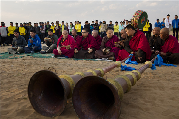 响沙湾,沙漠,度假地,景区,旅游,图片,照片,摄影,内蒙古响沙湾,内蒙古旅游,鄂尔多斯市旅游,莲花酒店,莲花度假酒店,莲沙度假岛,福沙度假岛,悦沙休闲岛,仙沙休闲岛,一粒沙度假村,在线预订,预定,旅行社,AAAAA,5A级旅游景区,库布齐,库布其沙漠,库布其旅游