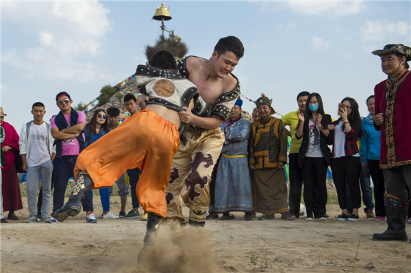 响沙湾,沙漠,度假地,景区,旅游,图片,照片,摄影,内蒙古响沙湾,内蒙古旅游,鄂尔多斯市旅游,莲花酒店,莲花度假酒店,莲沙度假岛,福沙度假岛,悦沙休闲岛,仙沙休闲岛,一粒沙度假村,在线预订,预定,旅行社,AAAAA,5A级旅游景区,库布齐,库布其沙漠,库布其旅游