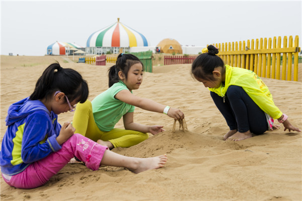 响沙湾,沙漠,度假地,景区,旅游,图片,照片,摄影,内蒙古响沙湾,内蒙古旅游,鄂尔多斯市旅游,莲花酒店,莲花度假酒店,莲沙度假岛,福沙度假岛,悦沙休闲岛,仙沙休闲岛,一粒沙度假村,在线预订,预定,旅行社,AAAAA,5A级旅游景区,库布齐,库布其沙漠,库布其旅游
