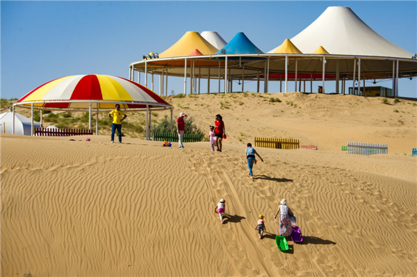 响沙湾,沙漠,度假地,景区,旅游,图片,照片,摄影,内蒙古响沙湾,内蒙古旅游,鄂尔多斯市旅游,莲花酒店,莲花度假酒店,莲沙度假岛,福沙度假岛,悦沙休闲岛,仙沙休闲岛,一粒沙度假村,在线预订,预定,旅行社,AAAAA,5A级旅游景区,库布齐,库布其沙漠,库布其旅游