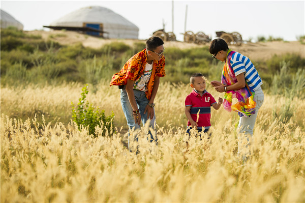 响沙湾,沙漠,度假地,景区,旅游,图片,照片,摄影,内蒙古响沙湾,内蒙古旅游,鄂尔多斯市旅游,莲花酒店,莲花度假酒店,莲沙度假岛,福沙度假岛,悦沙休闲岛,仙沙休闲岛,一粒沙度假村,在线预订,预定,旅行社,AAAAA,5A级旅游景区,库布齐,库布其沙漠,库布其旅游