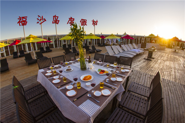 响沙湾,沙漠,度假地,景区,旅游,图片,照片,摄影,内蒙古响沙湾,内蒙古旅游,鄂尔多斯市旅游,莲花酒店,莲花度假酒店,莲沙度假岛,福沙度假岛,悦沙休闲岛,仙沙休闲岛,一粒沙度假村,在线预订,预定,旅行社,AAAAA,5A级旅游景区,库布齐,库布其沙漠,库布其旅游