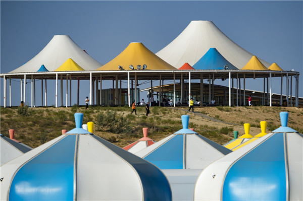 响沙湾,沙漠,度假地,景区,旅游,图片,照片,摄影,内蒙古响沙湾,内蒙古旅游,鄂尔多斯市旅游,莲花酒店,莲花度假酒店,莲沙度假岛,福沙度假岛,悦沙休闲岛,仙沙休闲岛,一粒沙度假村,在线预订,预定,旅行社,AAAAA,5A级旅游景区,库布齐,库布其沙漠,库布其旅游