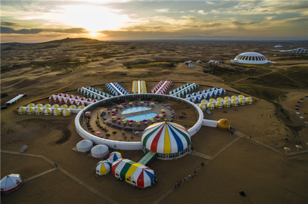 响沙湾,沙漠,度假地,景区,旅游,图片,照片,摄影,内蒙古响沙湾,内蒙古旅游,鄂尔多斯市旅游,莲花酒店,莲花度假酒店,莲沙度假岛,福沙度假岛,悦沙休闲岛,仙沙休闲岛,一粒沙度假村,在线预订,预定,旅行社,AAAAA,5A级旅游景区,库布齐,库布其沙漠,库布其旅游