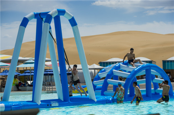 响沙湾,沙漠,度假地,景区,旅游,图片,照片,摄影,内蒙古响沙湾,内蒙古旅游,鄂尔多斯市旅游,莲花酒店,莲花度假酒店,莲沙度假岛,福沙度假岛,悦沙休闲岛,仙沙休闲岛,一粒沙度假村,在线预订,预定,旅行社,AAAAA,5A级旅游景区,库布齐,库布其沙漠,库布其旅游