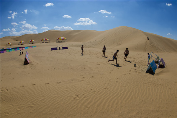 响沙湾,沙漠,度假地,景区,旅游,图片,照片,摄影,内蒙古响沙湾,内蒙古旅游,鄂尔多斯市旅游,莲花酒店,莲花度假酒店,莲沙度假岛,福沙度假岛,悦沙休闲岛,仙沙休闲岛,一粒沙度假村,在线预订,预定,旅行社,AAAAA,5A级旅游景区,库布齐,库布其沙漠,库布其旅游