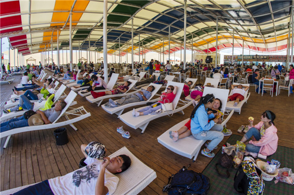 响沙湾,沙漠,度假地,景区,旅游,图片,照片,摄影,内蒙古响沙湾,内蒙古旅游,鄂尔多斯市旅游,莲花酒店,莲花度假酒店,莲沙度假岛,福沙度假岛,悦沙休闲岛,仙沙休闲岛,一粒沙度假村,在线预订,预定,旅行社,AAAAA,5A级旅游景区,库布齐,库布其沙漠,库布其旅游