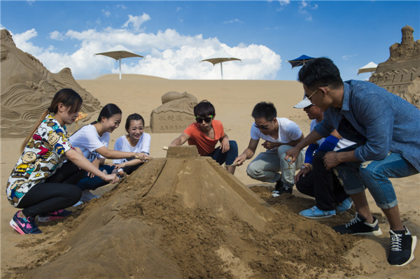 响沙湾,沙漠,度假地,景区,旅游,图片,照片,摄影,内蒙古响沙湾,内蒙古旅游,鄂尔多斯市旅游,莲花酒店,莲花度假酒店,莲沙度假岛,福沙度假岛,悦沙休闲岛,仙沙休闲岛,一粒沙度假村,在线预订,预定,旅行社,AAAAA,5A级旅游景区,库布齐,库布其沙漠,库布其旅游