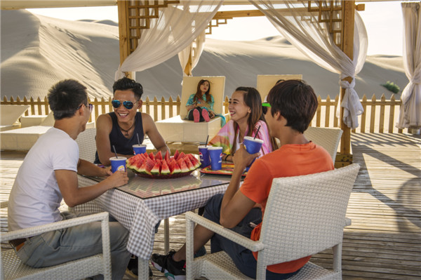 响沙湾,沙漠,度假地,景区,旅游,图片,照片,摄影,内蒙古响沙湾,内蒙古旅游,鄂尔多斯市旅游,莲花酒店,莲花度假酒店,莲沙度假岛,福沙度假岛,悦沙休闲岛,仙沙休闲岛,一粒沙度假村,在线预订,预定,旅行社,AAAAA,5A级旅游景区,库布齐,库布其沙漠,库布其旅游