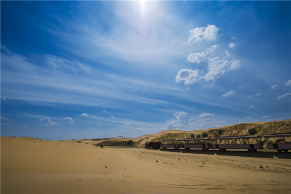 响沙湾,沙漠,度假地,景区,旅游,图片,照片,摄影,内蒙古响沙湾,内蒙古旅游,鄂尔多斯市旅游,莲花酒店,莲花度假酒店,莲沙度假岛,福沙度假岛,悦沙休闲岛,仙沙休闲岛,一粒沙度假村,在线预订,预定,旅行社,AAAAA,5A级旅游景区,库布齐,库布其沙漠,库布其旅游