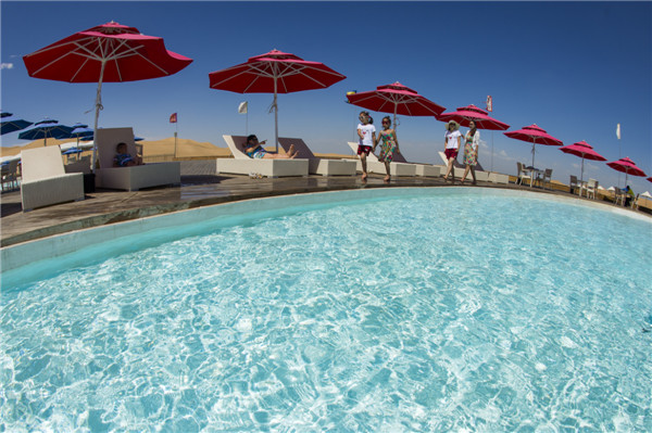 响沙湾,沙漠,度假地,景区,旅游,图片,照片,摄影,内蒙古响沙湾,内蒙古旅游,鄂尔多斯市旅游,莲花酒店,莲花度假酒店,莲沙度假岛,福沙度假岛,悦沙休闲岛,仙沙休闲岛,一粒沙度假村,在线预订,预定,旅行社,AAAAA,5A级旅游景区,库布齐,库布其沙漠,库布其旅游