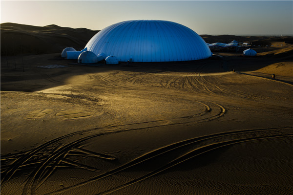 响沙湾,沙漠,度假地,景区,旅游,图片,照片,摄影,内蒙古响沙湾,内蒙古旅游,鄂尔多斯市旅游,莲花酒店,莲花度假酒店,莲沙度假岛,福沙度假岛,悦沙休闲岛,仙沙休闲岛,一粒沙度假村,在线预订,预定,旅行社,AAAAA,5A级旅游景区,库布齐,库布其沙漠,库布其旅游