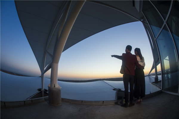 响沙湾,沙漠,度假地,景区,旅游,图片,照片,摄影,内蒙古响沙湾,内蒙古旅游,鄂尔多斯市旅游,莲花酒店,莲花度假酒店,莲沙度假岛,福沙度假岛,悦沙休闲岛,仙沙休闲岛,一粒沙度假村,在线预订,预定,旅行社,AAAAA,5A级旅游景区,库布齐,库布其沙漠,库布其旅游