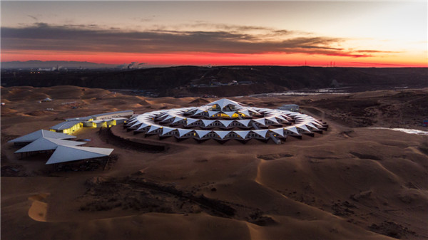 响沙湾,沙漠,度假地,景区,旅游,图片,照片,摄影,内蒙古响沙湾,内蒙古旅游,鄂尔多斯市旅游,莲花酒店,莲花度假酒店,莲沙度假岛,福沙度假岛,悦沙休闲岛,仙沙休闲岛,一粒沙度假村,在线预订,预定,旅行社,AAAAA,5A级旅游景区,库布齐,库布其沙漠,库布其旅游