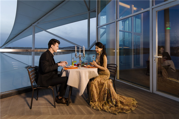 响沙湾,沙漠,度假地,景区,旅游,图片,照片,摄影,内蒙古响沙湾,内蒙古旅游,鄂尔多斯市旅游,莲花酒店,莲花度假酒店,莲沙度假岛,福沙度假岛,悦沙休闲岛,仙沙休闲岛,一粒沙度假村,在线预订,预定,旅行社,AAAAA,5A级旅游景区,库布齐,库布其沙漠,库布其旅游