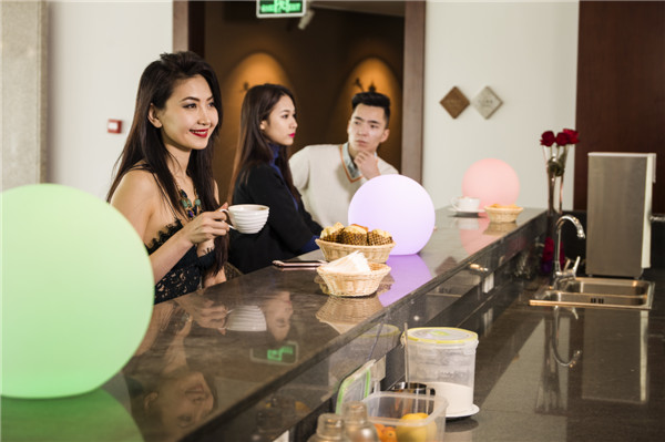 响沙湾,沙漠,度假地,景区,旅游,图片,照片,摄影,内蒙古响沙湾,内蒙古旅游,鄂尔多斯市旅游,莲花酒店,莲花度假酒店,莲沙度假岛,福沙度假岛,悦沙休闲岛,仙沙休闲岛,一粒沙度假村,在线预订,预定,旅行社,AAAAA,5A级旅游景区,库布齐,库布其沙漠,库布其旅游