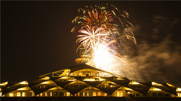 响沙湾,沙漠,度假地,景区,旅游,图片,照片,摄影,内蒙古响沙湾,内蒙古旅游,鄂尔多斯市旅游,莲花酒店,莲花度假酒店,莲沙度假岛,福沙度假岛,悦沙休闲岛,仙沙休闲岛,一粒沙度假村,在线预订,预定,旅行社,AAAAA,5A级旅游景区,库布齐,库布其沙漠,库布其旅游
