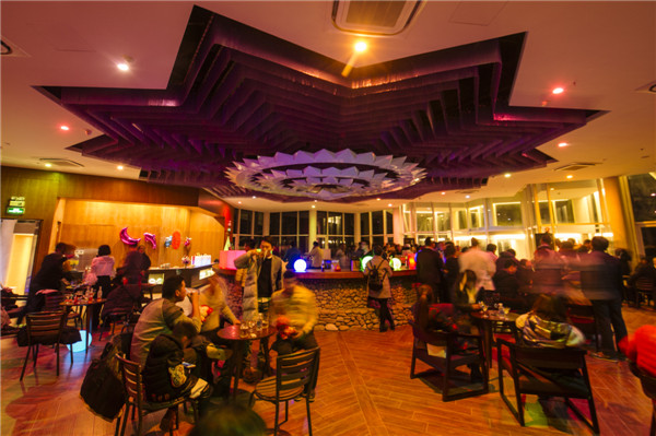 响沙湾,沙漠,度假地,景区,旅游,图片,照片,摄影,内蒙古响沙湾,内蒙古旅游,鄂尔多斯市旅游,莲花酒店,莲花度假酒店,莲沙度假岛,福沙度假岛,悦沙休闲岛,仙沙休闲岛,一粒沙度假村,在线预订,预定,旅行社,AAAAA,5A级旅游景区,库布齐,库布其沙漠,库布其旅游