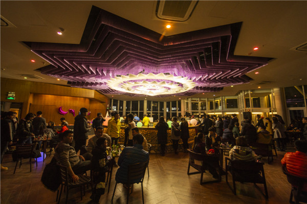 响沙湾,沙漠,度假地,景区,旅游,图片,照片,摄影,内蒙古响沙湾,内蒙古旅游,鄂尔多斯市旅游,莲花酒店,莲花度假酒店,莲沙度假岛,福沙度假岛,悦沙休闲岛,仙沙休闲岛,一粒沙度假村,在线预订,预定,旅行社,AAAAA,5A级旅游景区,库布齐,库布其沙漠,库布其旅游