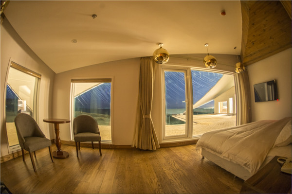 响沙湾,沙漠,度假地,景区,旅游,图片,照片,摄影,内蒙古响沙湾,内蒙古旅游,鄂尔多斯市旅游,莲花酒店,莲花度假酒店,莲沙度假岛,福沙度假岛,悦沙休闲岛,仙沙休闲岛,一粒沙度假村,在线预订,预定,旅行社,AAAAA,5A级旅游景区,库布齐,库布其沙漠,库布其旅游