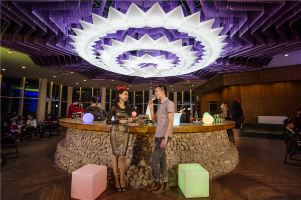 响沙湾,沙漠,度假地,景区,旅游,图片,照片,摄影,内蒙古响沙湾,内蒙古旅游,鄂尔多斯市旅游,莲花酒店,莲花度假酒店,莲沙度假岛,福沙度假岛,悦沙休闲岛,仙沙休闲岛,一粒沙度假村,在线预订,预定,旅行社,AAAAA,5A级旅游景区,库布齐,库布其沙漠,库布其旅游