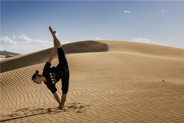 响沙湾,沙漠,度假地,景区,旅游,图片,照片,摄影,内蒙古响沙湾,内蒙古旅游,鄂尔多斯市旅游,莲花酒店,莲花度假酒店,莲沙度假岛,福沙度假岛,悦沙休闲岛,仙沙休闲岛,一粒沙度假村,在线预订,预定,旅行社,AAAAA,5A级旅游景区,库布齐,库布其沙漠,库布其旅游