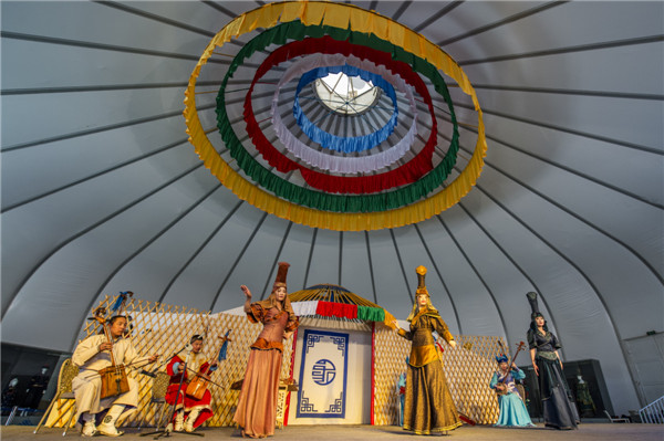 响沙湾,沙漠,度假地,景区,旅游,图片,照片,摄影,内蒙古响沙湾,内蒙古旅游,鄂尔多斯市旅游,莲花酒店,莲花度假酒店,莲沙度假岛,福沙度假岛,悦沙休闲岛,仙沙休闲岛,一粒沙度假村,在线预订,预定,旅行社,AAAAA,5A级旅游景区,库布齐,库布其沙漠,库布其旅游