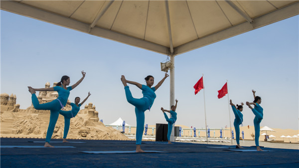 响沙湾,沙漠,度假地,景区,旅游,图片,照片,摄影,内蒙古响沙湾,内蒙古旅游,鄂尔多斯市旅游,莲花酒店,莲花度假酒店,莲沙度假岛,福沙度假岛,悦沙休闲岛,仙沙休闲岛,一粒沙度假村,在线预订,预定,旅行社,AAAAA,5A级旅游景区,库布齐,库布其沙漠,库布其旅游