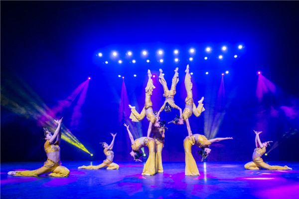 响沙湾,沙漠,度假地,景区,旅游,图片,照片,摄影,内蒙古响沙湾,内蒙古旅游,鄂尔多斯市旅游,莲花酒店,莲花度假酒店,莲沙度假岛,福沙度假岛,悦沙休闲岛,仙沙休闲岛,一粒沙度假村,在线预订,预定,旅行社,AAAAA,5A级旅游景区,库布齐,库布其沙漠,库布其旅游