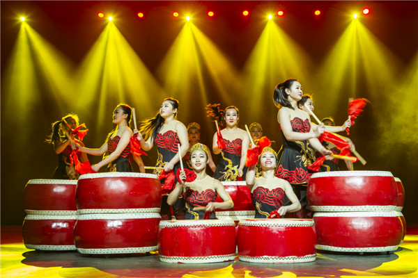 响沙湾,沙漠,度假地,景区,旅游,图片,照片,摄影,内蒙古响沙湾,内蒙古旅游,鄂尔多斯市旅游,莲花酒店,莲花度假酒店,莲沙度假岛,福沙度假岛,悦沙休闲岛,仙沙休闲岛,一粒沙度假村,在线预订,预定,旅行社,AAAAA,5A级旅游景区,库布齐,库布其沙漠,库布其旅游