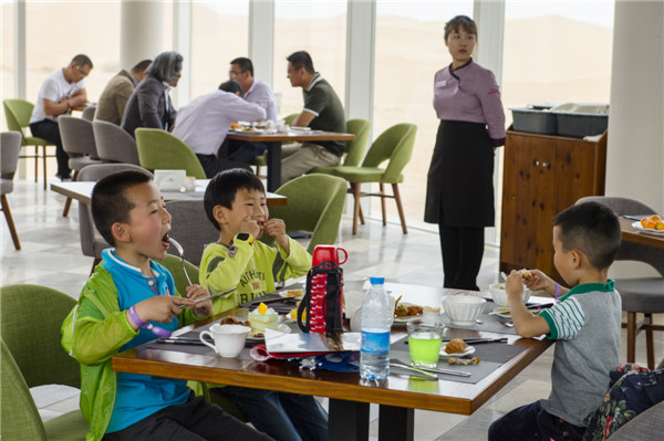 响沙湾,沙漠,度假地,景区,旅游,图片,照片,摄影,内蒙古响沙湾,内蒙古旅游,鄂尔多斯市旅游,莲花酒店,莲花度假酒店,莲沙度假岛,福沙度假岛,悦沙休闲岛,仙沙休闲岛,一粒沙度假村,在线预订,预定,旅行社,AAAAA,5A级旅游景区,库布齐,库布其沙漠,库布其旅游
