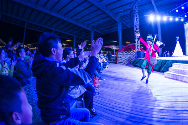 响沙湾,沙漠,度假地,景区,旅游,图片,照片,摄影,内蒙古响沙湾,内蒙古旅游,鄂尔多斯市旅游,莲花酒店,莲花度假酒店,莲沙度假岛,福沙度假岛,悦沙休闲岛,仙沙休闲岛,一粒沙度假村,在线预订,预定,旅行社,AAAAA,5A级旅游景区,库布齐,库布其沙漠,库布其旅游