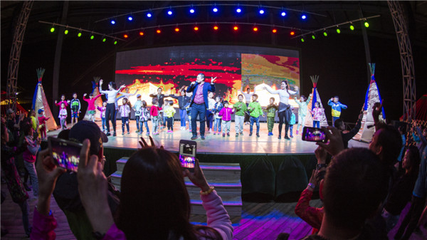 响沙湾,沙漠,度假地,景区,旅游,图片,照片,摄影,内蒙古响沙湾,内蒙古旅游,鄂尔多斯市旅游,莲花酒店,莲花度假酒店,莲沙度假岛,福沙度假岛,悦沙休闲岛,仙沙休闲岛,一粒沙度假村,在线预订,预定,旅行社,AAAAA,5A级旅游景区,库布齐,库布其沙漠,库布其旅游