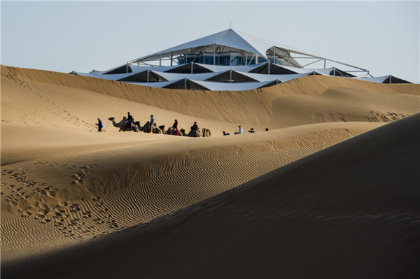 响沙湾,沙漠,度假地,景区,旅游,图片,照片,摄影,内蒙古响沙湾,内蒙古旅游,鄂尔多斯市旅游,莲花酒店,莲花度假酒店,莲沙度假岛,福沙度假岛,悦沙休闲岛,仙沙休闲岛,一粒沙度假村,在线预订,预定,旅行社,AAAAA,5A级旅游景区,库布齐,库布其沙漠,库布其旅游