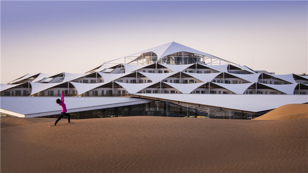 响沙湾,沙漠,度假地,景区,旅游,图片,照片,摄影,内蒙古响沙湾,内蒙古旅游,鄂尔多斯市旅游,莲花酒店,莲花度假酒店,莲沙度假岛,福沙度假岛,悦沙休闲岛,仙沙休闲岛,一粒沙度假村,在线预订,预定,旅行社,AAAAA,5A级旅游景区,库布齐,库布其沙漠,库布其旅游