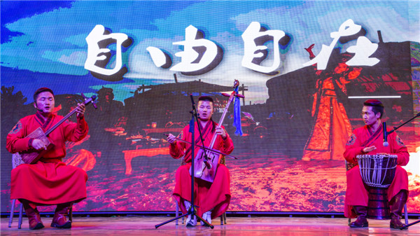 响沙湾,沙漠,度假地,景区,旅游,图片,照片,摄影,内蒙古响沙湾,内蒙古旅游,鄂尔多斯市旅游,莲花酒店,莲花度假酒店,莲沙度假岛,福沙度假岛,悦沙休闲岛,仙沙休闲岛,一粒沙度假村,在线预订,预定,旅行社,AAAAA,5A级旅游景区,库布齐,库布其沙漠,库布其旅游