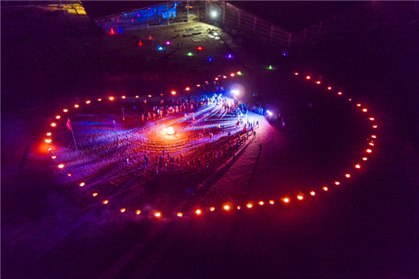 响沙湾,沙漠,度假地,景区,旅游,图片,照片,摄影,内蒙古响沙湾,内蒙古旅游,鄂尔多斯市旅游,莲花酒店,莲花度假酒店,莲沙度假岛,福沙度假岛,悦沙休闲岛,仙沙休闲岛,一粒沙度假村,在线预订,预定,旅行社,AAAAA,5A级旅游景区,库布齐,库布其沙漠,库布其旅游