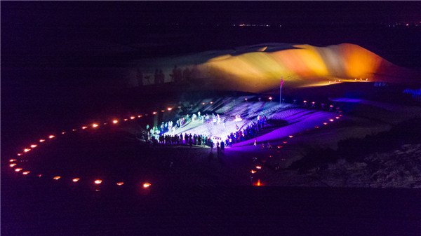 响沙湾,沙漠,度假地,景区,旅游,图片,照片,摄影,内蒙古响沙湾,内蒙古旅游,鄂尔多斯市旅游,莲花酒店,莲花度假酒店,莲沙度假岛,福沙度假岛,悦沙休闲岛,仙沙休闲岛,一粒沙度假村,在线预订,预定,旅行社,AAAAA,5A级旅游景区,库布齐,库布其沙漠,库布其旅游