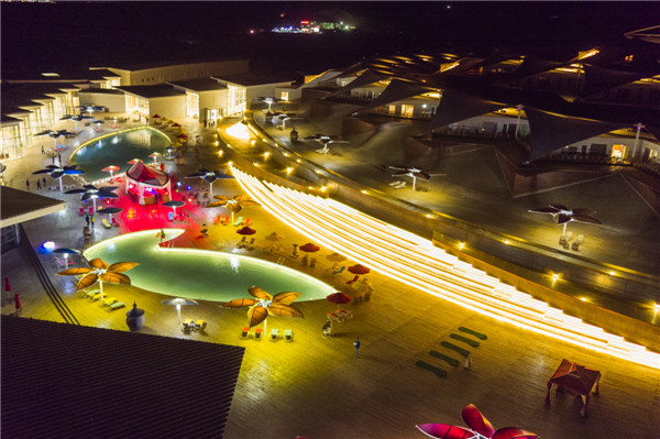 响沙湾,沙漠,度假地,景区,旅游,图片,照片,摄影,内蒙古响沙湾,内蒙古旅游,鄂尔多斯市旅游,莲花酒店,莲花度假酒店,莲沙度假岛,福沙度假岛,悦沙休闲岛,仙沙休闲岛,一粒沙度假村,在线预订,预定,旅行社,AAAAA,5A级旅游景区,库布齐,库布其沙漠,库布其旅游