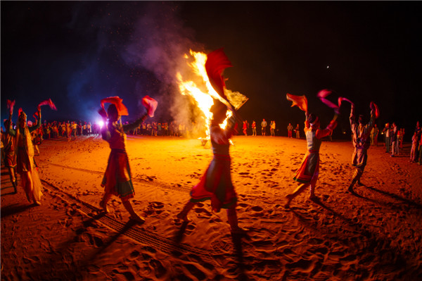 响沙湾,沙漠,度假地,景区,旅游,图片,照片,摄影,内蒙古响沙湾,内蒙古旅游,鄂尔多斯市旅游,莲花酒店,莲花度假酒店,莲沙度假岛,福沙度假岛,悦沙休闲岛,仙沙休闲岛,一粒沙度假村,在线预订,预定,旅行社,AAAAA,5A级旅游景区,库布齐,库布其沙漠,库布其旅游